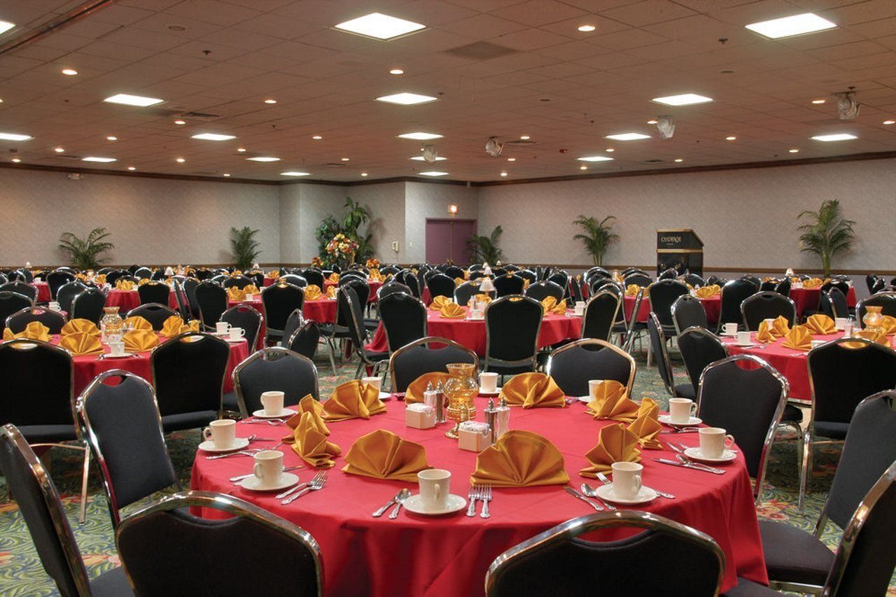 California Y Casino Hotel 3*