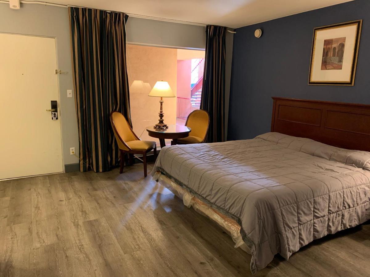 Motel Center