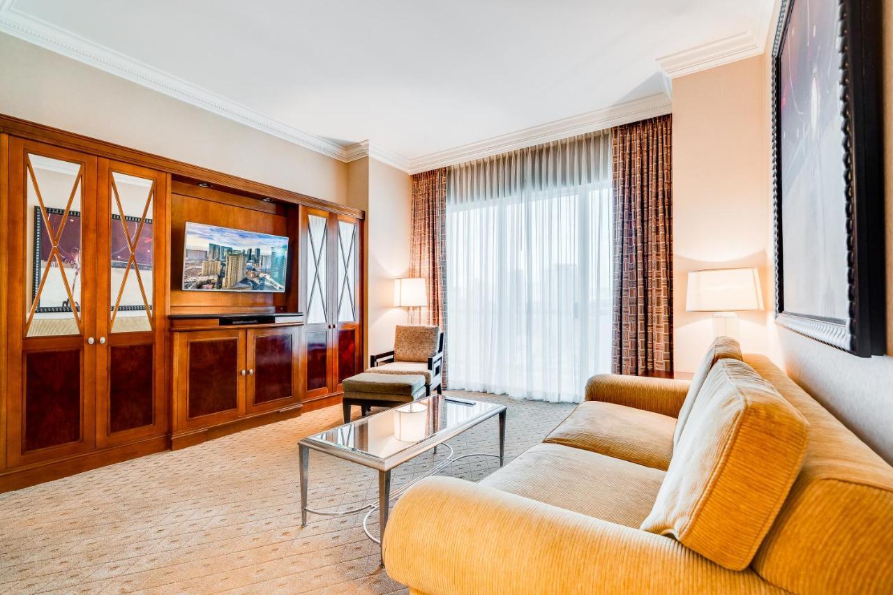 Jet Luxury At The Signature Apartahotel