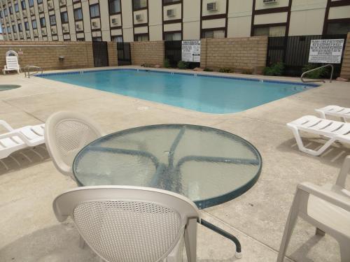 Longhorn Boulder Highway Hotel