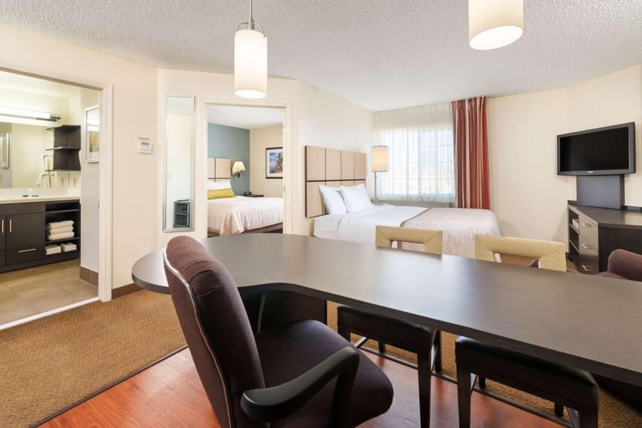 Candlewood - Vegas - E Tropicana 2*